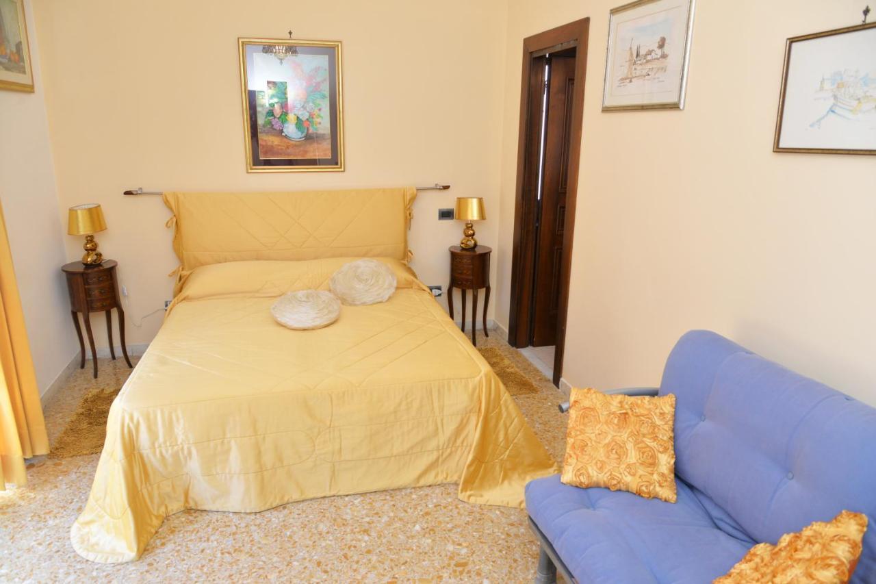 Friendly House Rome Villa Buitenkant foto
